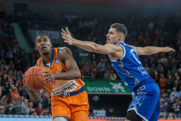 更给全队注 更给全队注