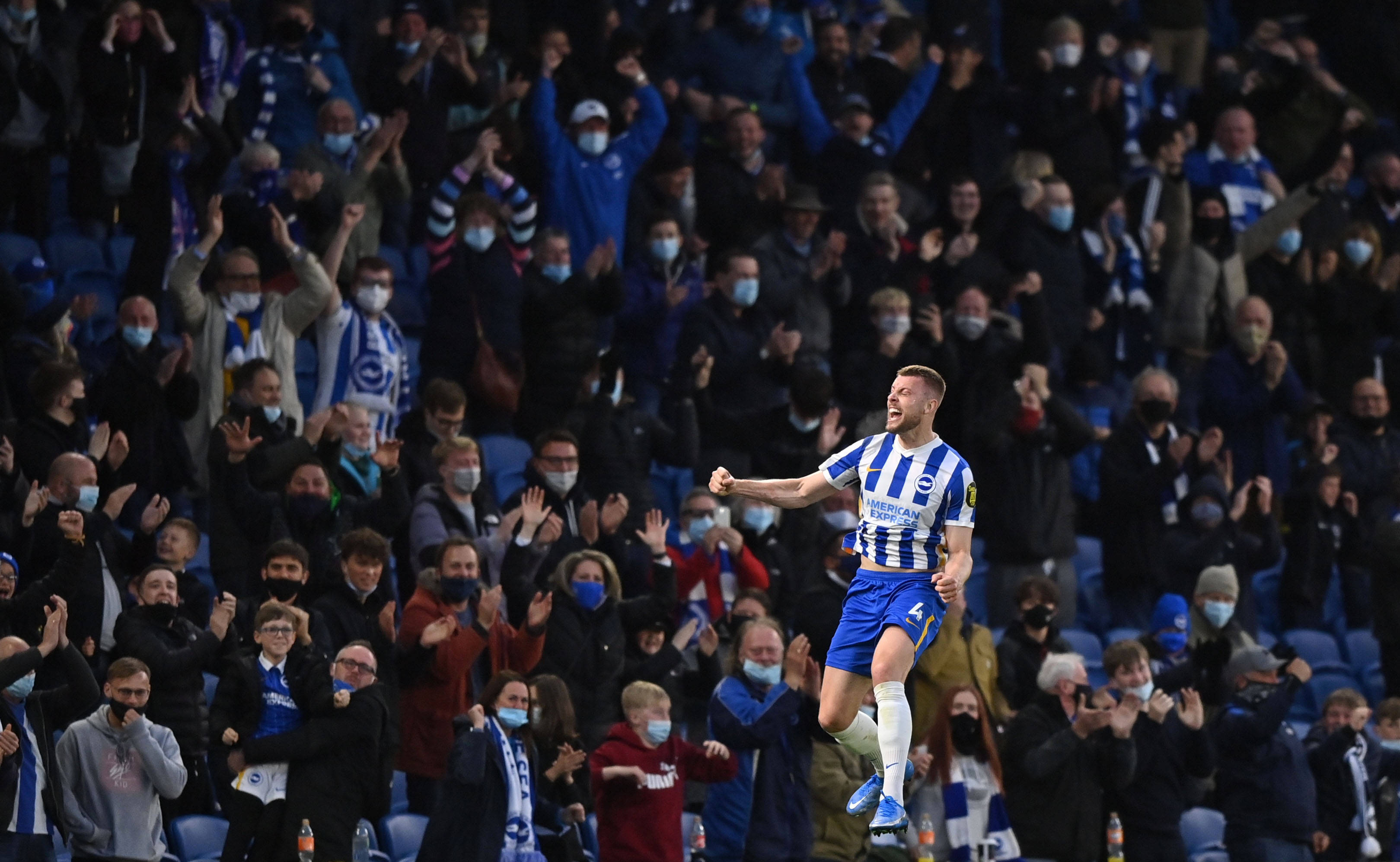 我们拭目以 我们拭目以