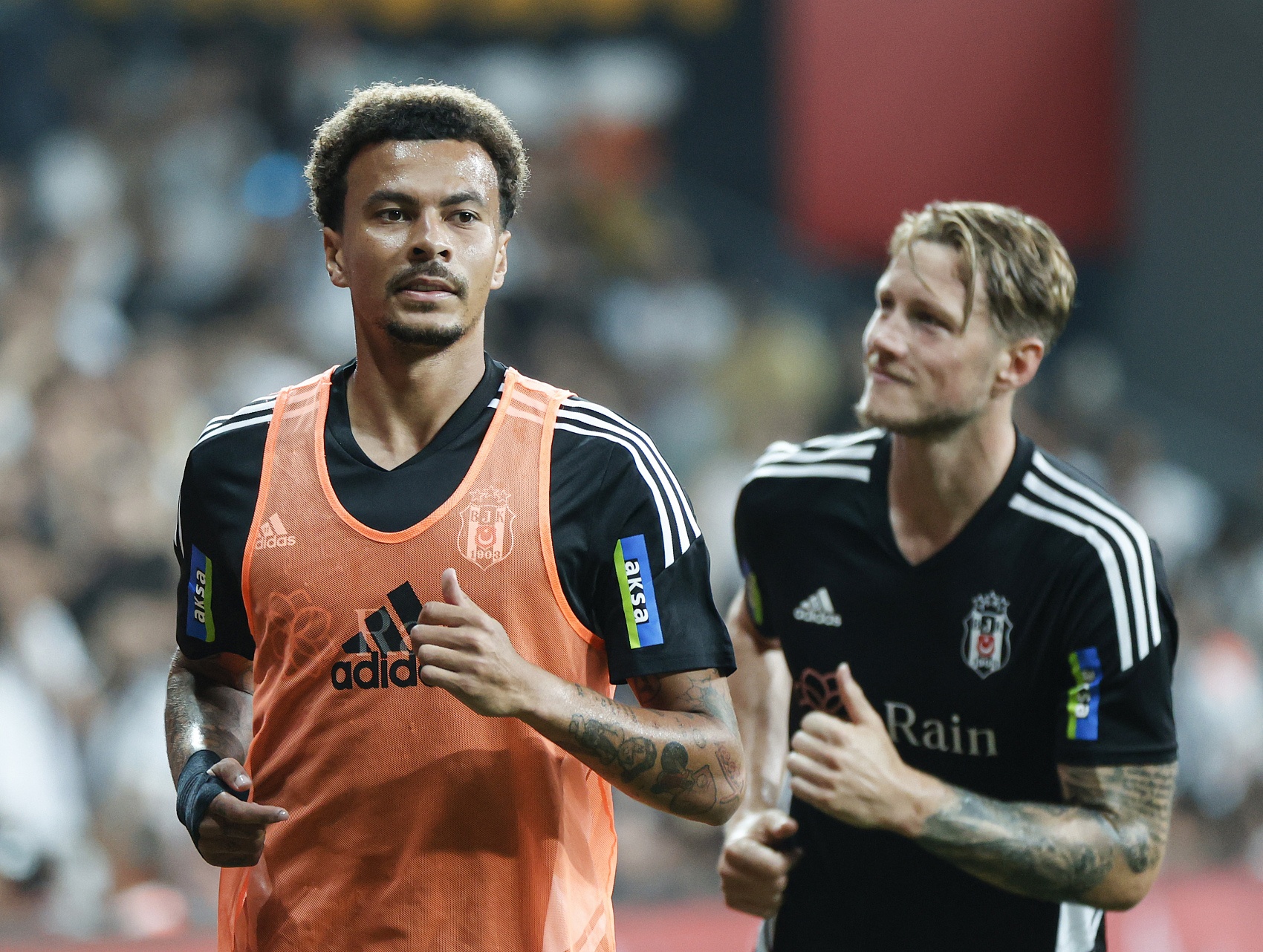 奇和J罗的 奇和J罗的